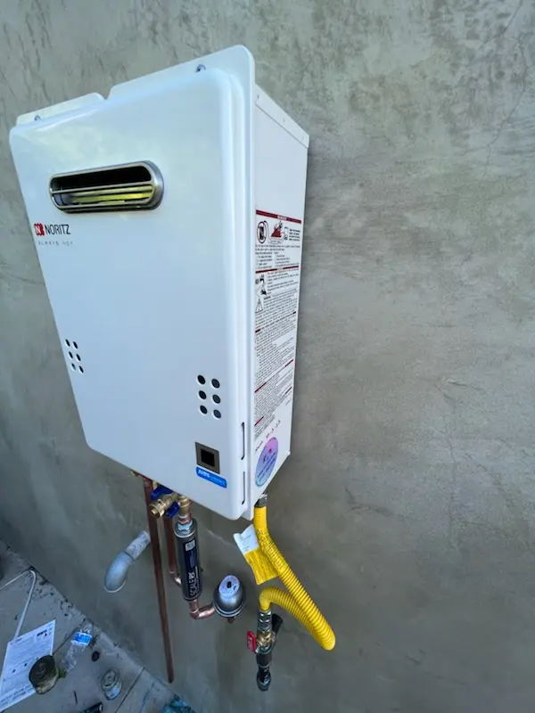 Tankless water heater installation for Trail Springs homes